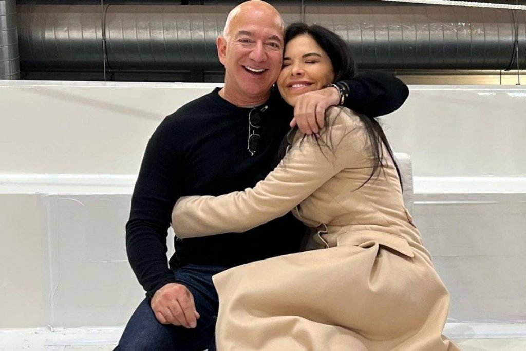 Jeff Bezos Girlfriend 2